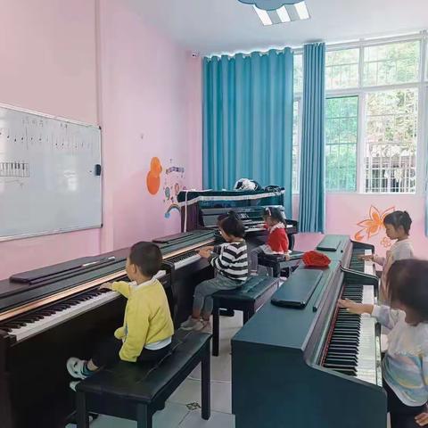 幼儿园启蒙音乐班招生啦