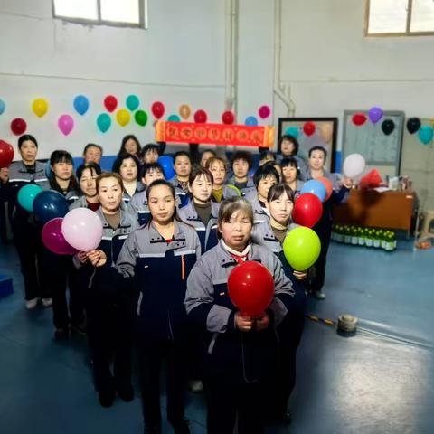 铿锵玫瑰  永远盛开