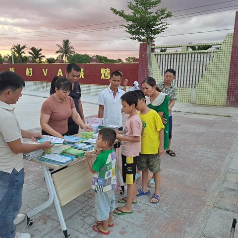 西昌镇开展护苗禁毒、反邪等宣传活动