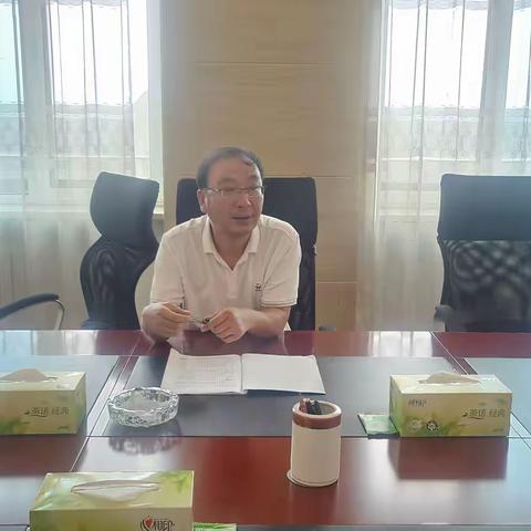 市委办公室副主任李云峰到支部讲党课