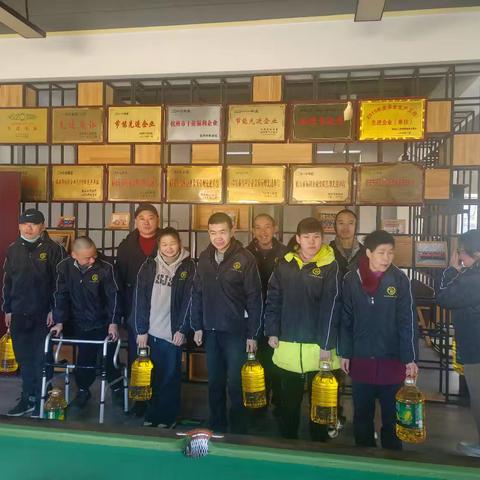 团结协作，共享荣誉——企业公益活动侧记