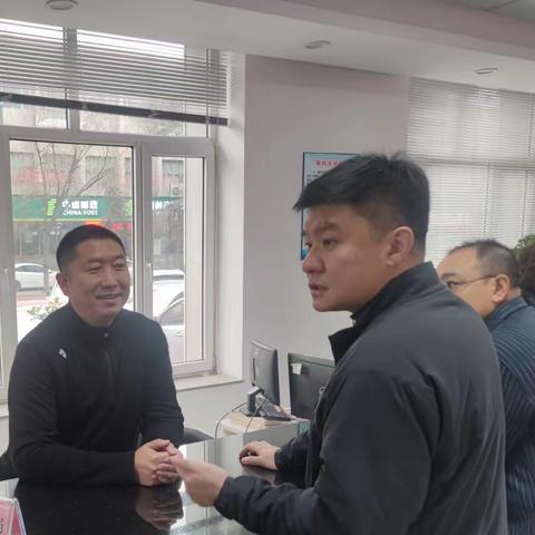 榆林街道开启“我陪群众走流程”和“政务服务体验员”活动