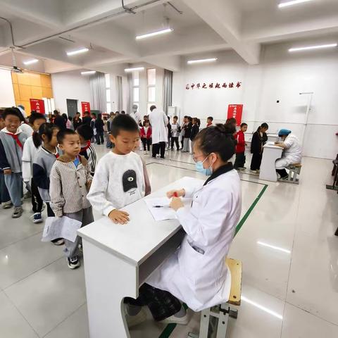 守护童真，健康相伴！杨陵惠仁医院组织多科室骨干医师前往五泉小学进行健康体检