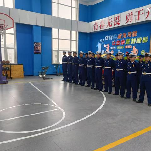 狠抓队列训练 锤炼队伍品质——定边长城北街消防救援组织开展队练训练
