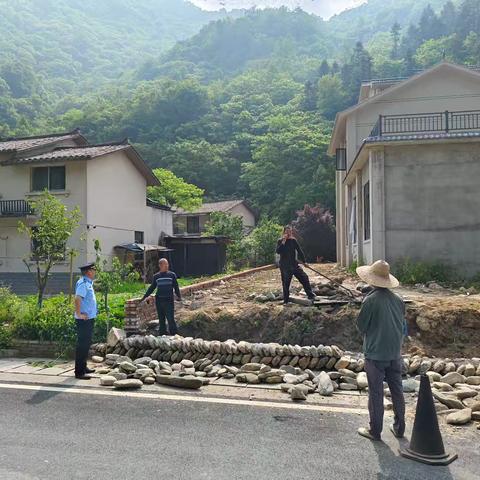 守护公路20年 执法二大队在行动