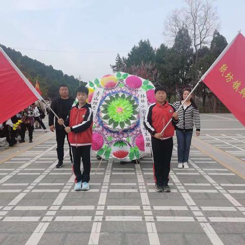 “清明时节祭先烈，革命精神万古传”  ——汝州市纸坊镇韩楼小学红色教育活动纪实篇