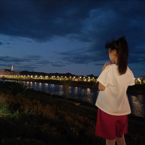 幸福向上八小娃 快乐暑假成长记