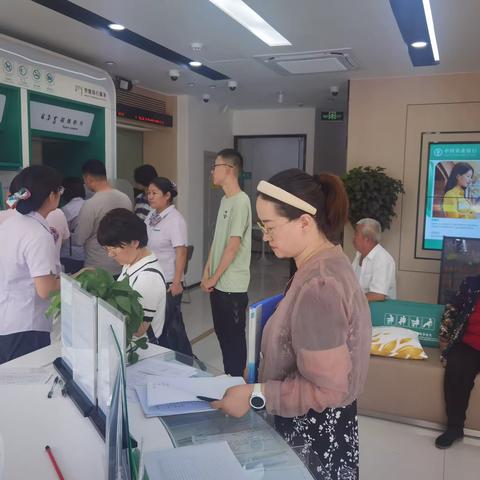 天赋支行关于开展全区农行2023年第三个“管理人员网点服务体验日”活动