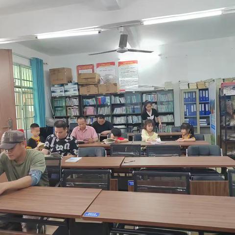 农家书屋里的知识盛宴，让乡村阅读氛围拉满