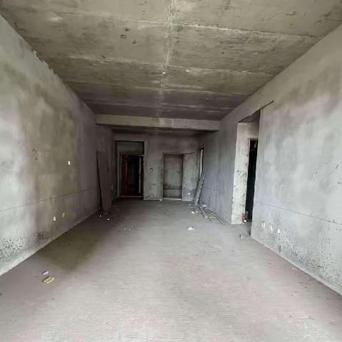 2⭐    捡漏了，捡漏了，🔥46.8万购九龙豪府，产权105实得130，3/3/2，可改4房，双阳台，户型巴适的很，视野开阔   V6096