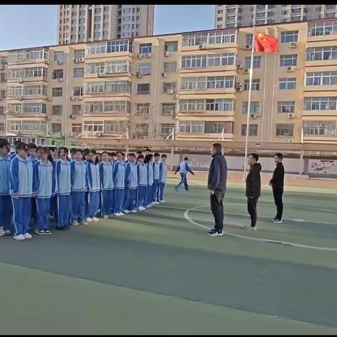 热烈祝贺廊坊市龙翔武术培训学校受邀参加廊坊市第三中学武术进校园活动！