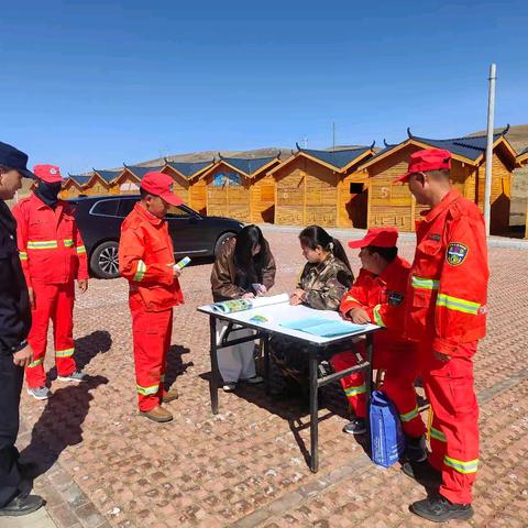 五一游玩欢乐多，森林防火记心间!——尕海保护站联合森林公安尕海派出所“五一”期间开展森林草原防火宣传活动