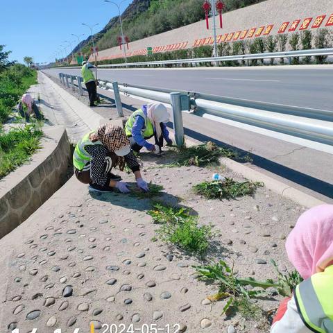 彭阳楹环：打响夏季环卫“保洁战”