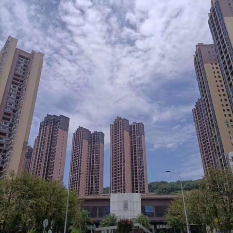 凤凰名邸小区车库美篇