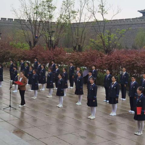 传五四薪火，扬青春之帆——大同十中新团员代表全市共青团员举行入团仪式