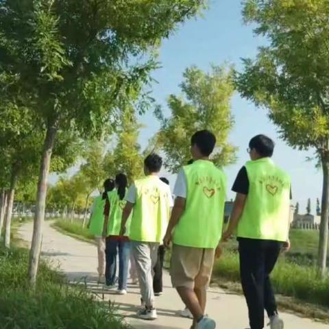 沿堤“健步走”活动和助力农村人居环境提升活动 海通乡晨曦志愿服务队