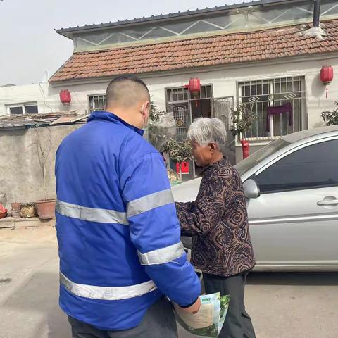 倡导低碳生活方式 惜福镇街道开展垃圾分类入户宣传活动