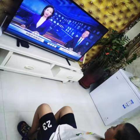 初十八班孝心，新闻作业