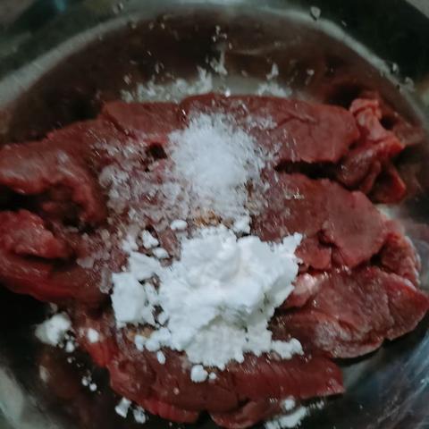 牛肉炒豆芽