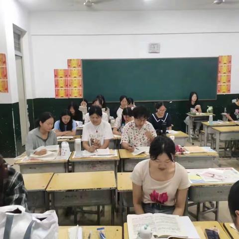 综合科组听评课活动—小学英语组