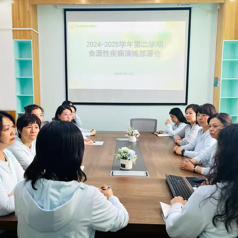 🌈守护舌尖安全，筑牢健康防线——幼儿园开展食源性疾病演练活动