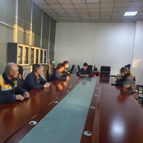 战风雪、保畅通：筑牢驼峰场冬季安全防线