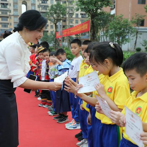 钦州市第九小学数学文化节——记2021年春季学期小学数学文化节“东升杯”可视化作品比赛