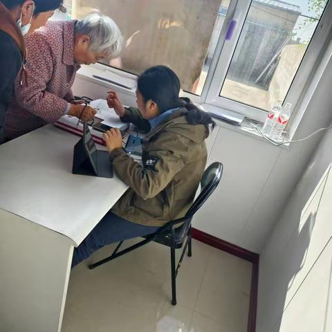 推进“上甘岭战役”，手机银行进万家