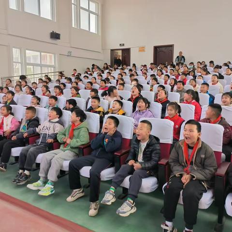 缅怀革命先烈，传承红色基因——颍阳镇新杨庄中心小学“我们的节日·清明”主题活动纪实