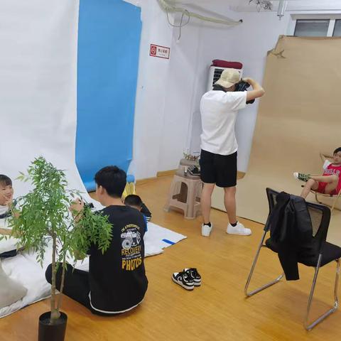 【先锋龙洞】文明实践 志愿同行——“定格童年，艺术留影”