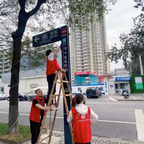 谭家街道开展迎“双节”环境卫生提升活动