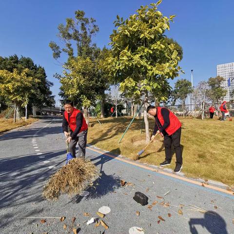 护河爱水我先行   清洁家园助振兴