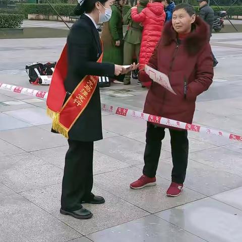 守好老年人的“钱袋子” 成都银行泸州分行反诈宣传
