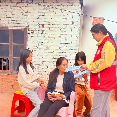 大田镇网格员开展防溺水宣传活动