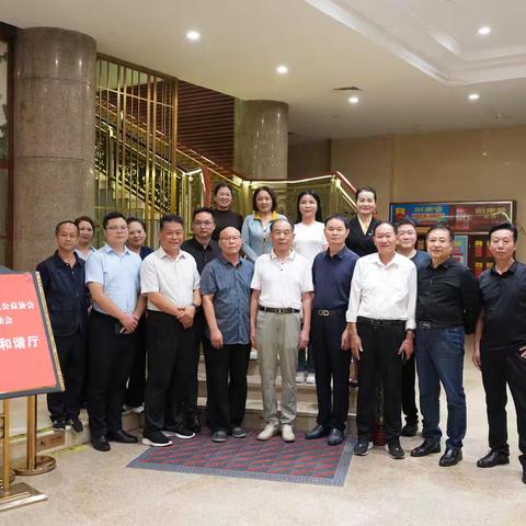 驻马店市消费维权公益协会中秋前探访食品企业 搭建沟通桥梁守护舌尖安全