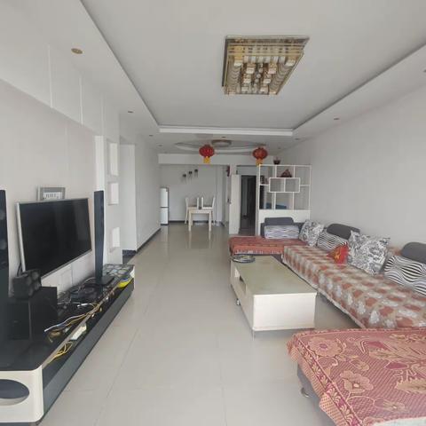 状元府邸套三双卫，900/月（4台空调）