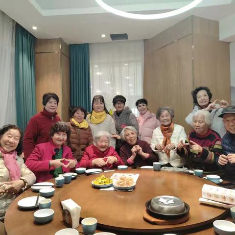 林校长和育才小学老教师的教育情结