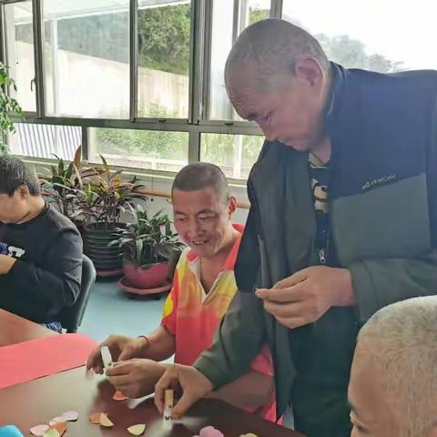 延寿镇职康站学员教师节手工贺卡活动纪实