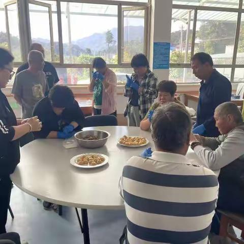 延寿镇职康站学员手工制作月饼迎中秋