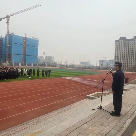 底张消防所协同永和路小型站对交大附中开展消防培训暨演练活动