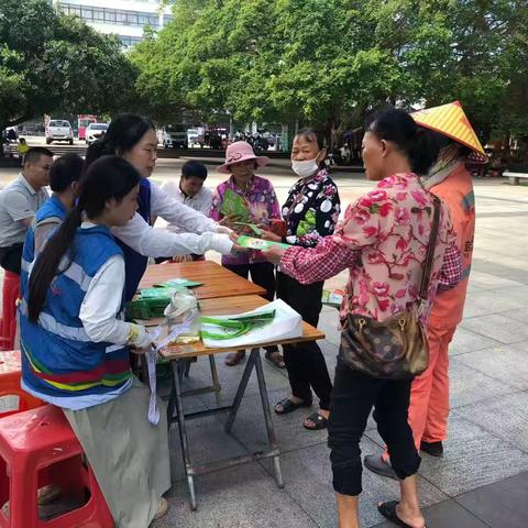 大成民政服务站开展“食安守护，健康同行”社区食安宣传活动