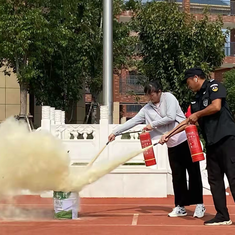 强化消防意识，筑牢安全防线——南阳市姜营小学教育集团二十一全校区秋期消防应急疏散演练