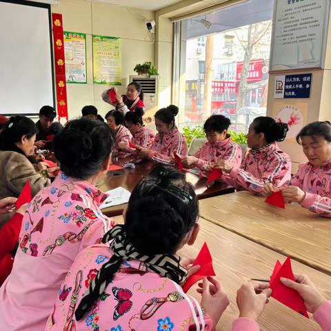 银龄剪纸乐，妙手裁风华 ——天东街道社工站开展手工剪纸活动