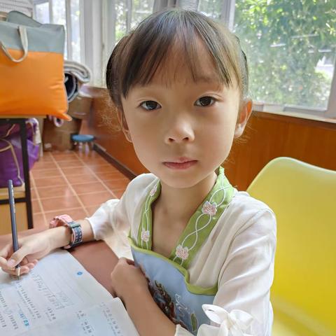 张梓莃的清凉一夏