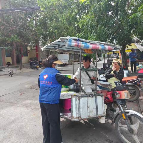 莺歌海镇开展交通安全宣传活动