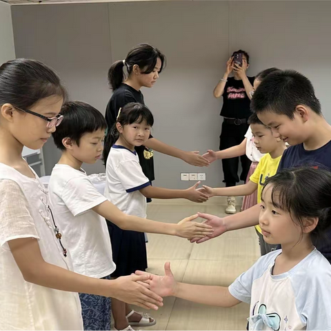 “夏日‘友’晴天” 金地社区儿童青少年暑期减压成长小组