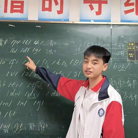 “英”你精彩 “语”众不同——咸阳梦圆职业学校英语口语社团