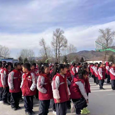 不负冬日展翅飞 凝心聚力展风采——岷县蒲麻镇中心小学冬季趣味运动会