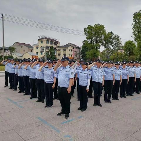 网格员军训