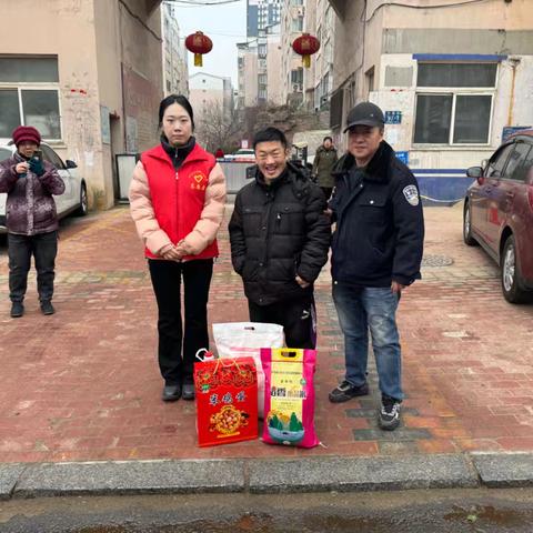 农行辽宁丹东鸭绿江支行开展“学雷锋·扬美德·共筑美好社会”主题志愿活动